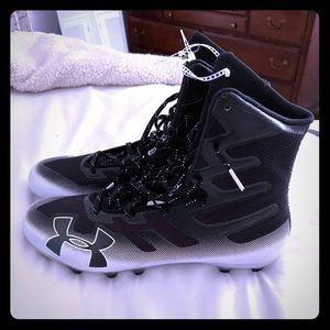 New Under Armour Highlight football cleats size 13